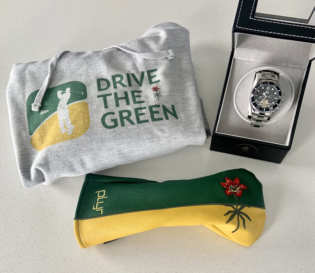 🌾Saskatchewan Day Contest 🌾

We love this province and to celebrate we are giving away a STACKED prize pack: 
- DTG Hoodie 👀
- @PLYRGolf Sasky Head Cover
- Sask Watches Limited Edition Watch

To enter:
1. Follow us
2. Retweet this post 

That’s it. Draw is Monday. 

GOOD LUCK!