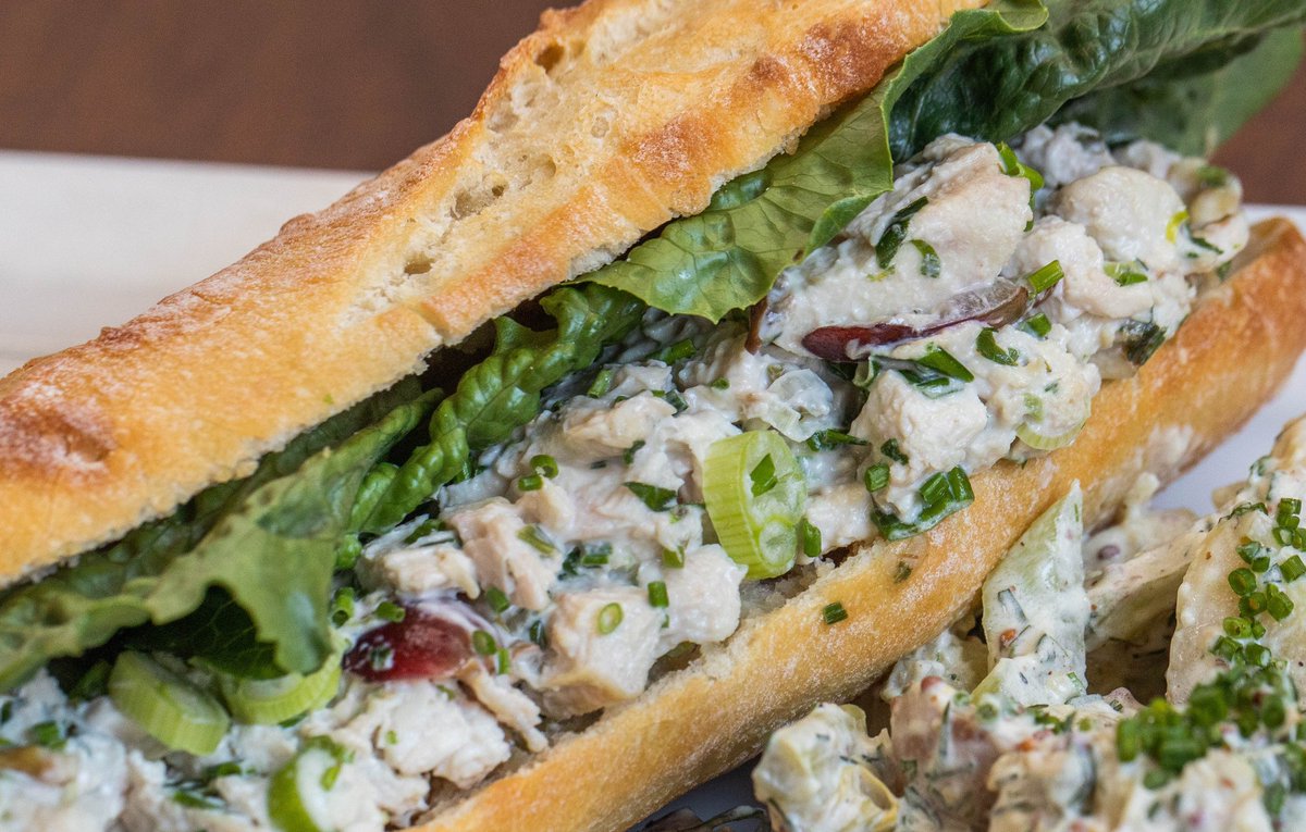 Our chicken tarragon baguette is what dreams are made of. Visit The Kitchen on Uber Eats to get some, plus plenty more foodstuffs. 😋😋

#thinkLUNCH #chickensalad #ottawa