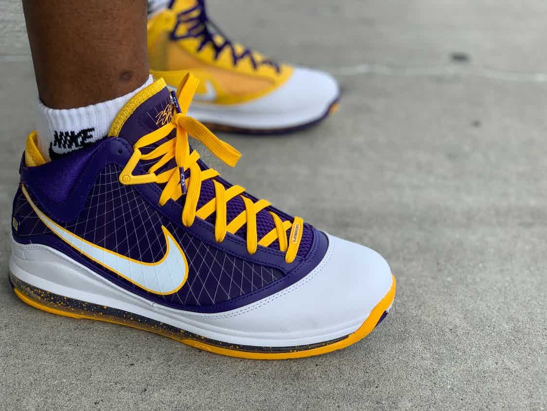 TheShoeGame's tweet photo. What’s on feets today? 👀

Take a pic &amp; join our WDYWT Thread 

POST PICS —> https://t.co/DHoONbPat7 https://t.co/escysnAk9C