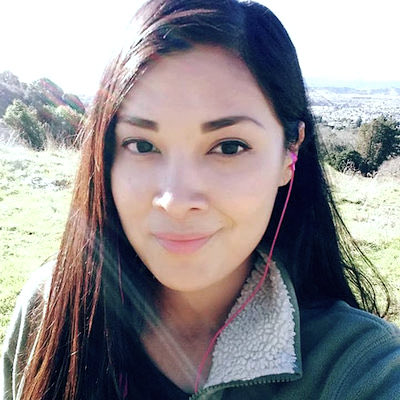 Congratulations to IAEL Ph. D. student Erika Bueno (@bueno_bio), who is the first graduate student from #uvm to receive the HHMI Gilliam Fellowship! Woohoo! #WOCinstem #WomenInSTEM #diversityinSTEM #MinoritiesInSTEM