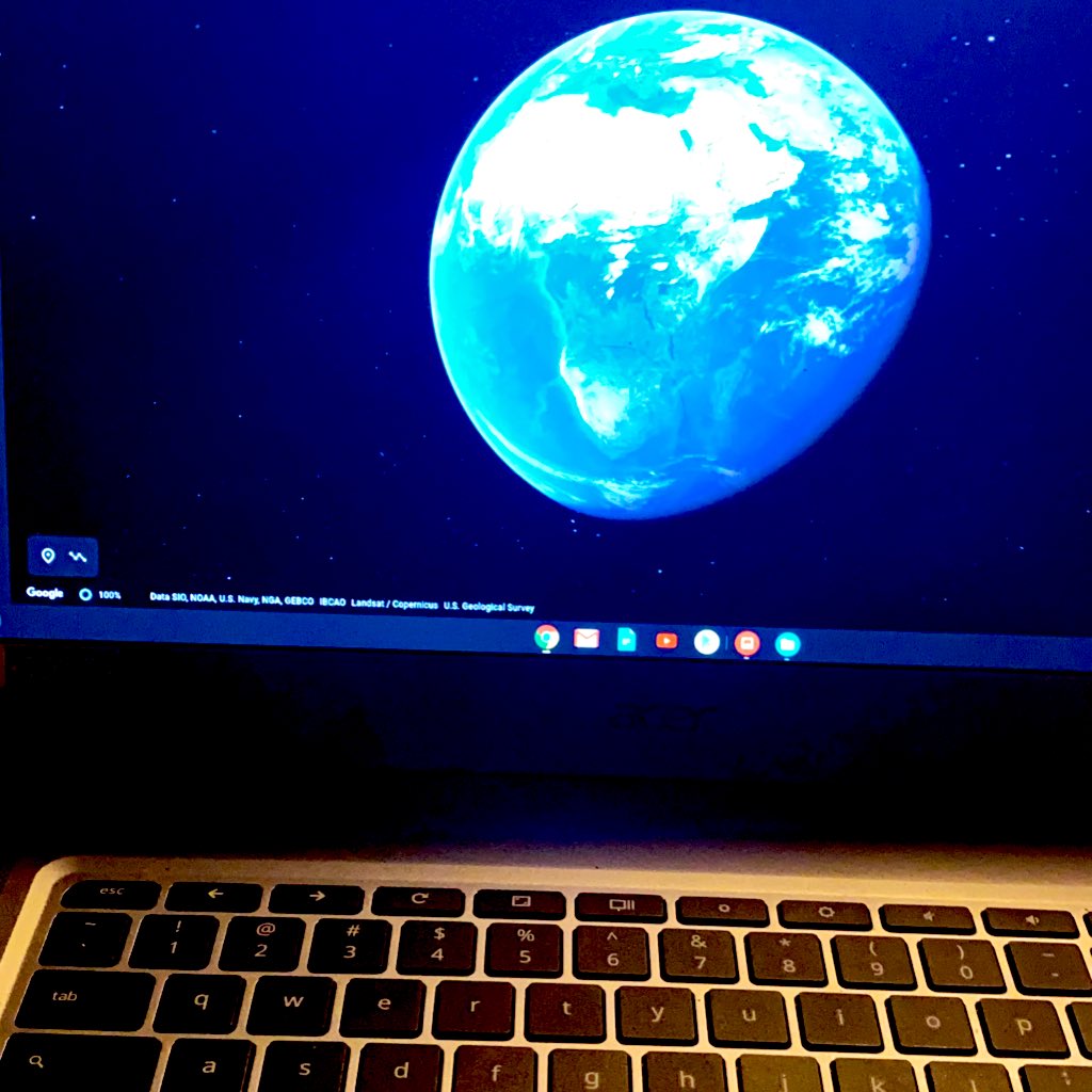 SmileTXTeacher's tweet photo. The world is at our fingertips! Im having a great time learning about @GoogleForEdu #distancelearning is going to be a challenge but Google is ready to make it engaging and easy #inourhands #becisd @ECCFalconsNest @ChannelviewISD https://t.co/jN8zC6Ejhj