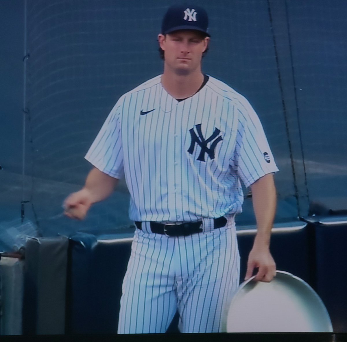 TheHitterSports's tweet photo. Fuck the Yankees did cheat! 😥 😔 #NYYforNY #SomosYankees https://t.co/hbl33zIfpa