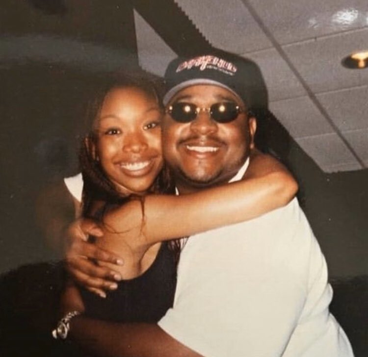 BrandyLegion's tweet photo. We want to take this moment to thank our beloved Lashawn 'Big Shiz' Daniels. 🌹 

Big Shiz supported Brandy so much on #B7 and now he must be up there, proud of everything that's happening right now ❤︎ #RIPBIGSHIZ #MacNShiz https://t.co/7Kvc7nC1D3