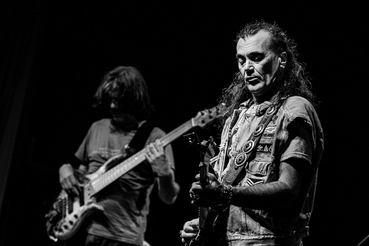 soler_silvio's tweet photo. 2 AM en #TDKrock suena @Gadypampillon y "La 4x4"
Charla con #GadyPampillón #Archivo

Invitados #PatriciaSosa #OscarMediavilla #MarioIan #SergioNacif #LaTorre #Alakran #LosRomeos
 
@somosradioam530 

https://t.co/plwz8nrb07

#SomosRadio #AM530 #SomosRock

Ph: @todounpaloph https://t.co/CjofVD2mcU