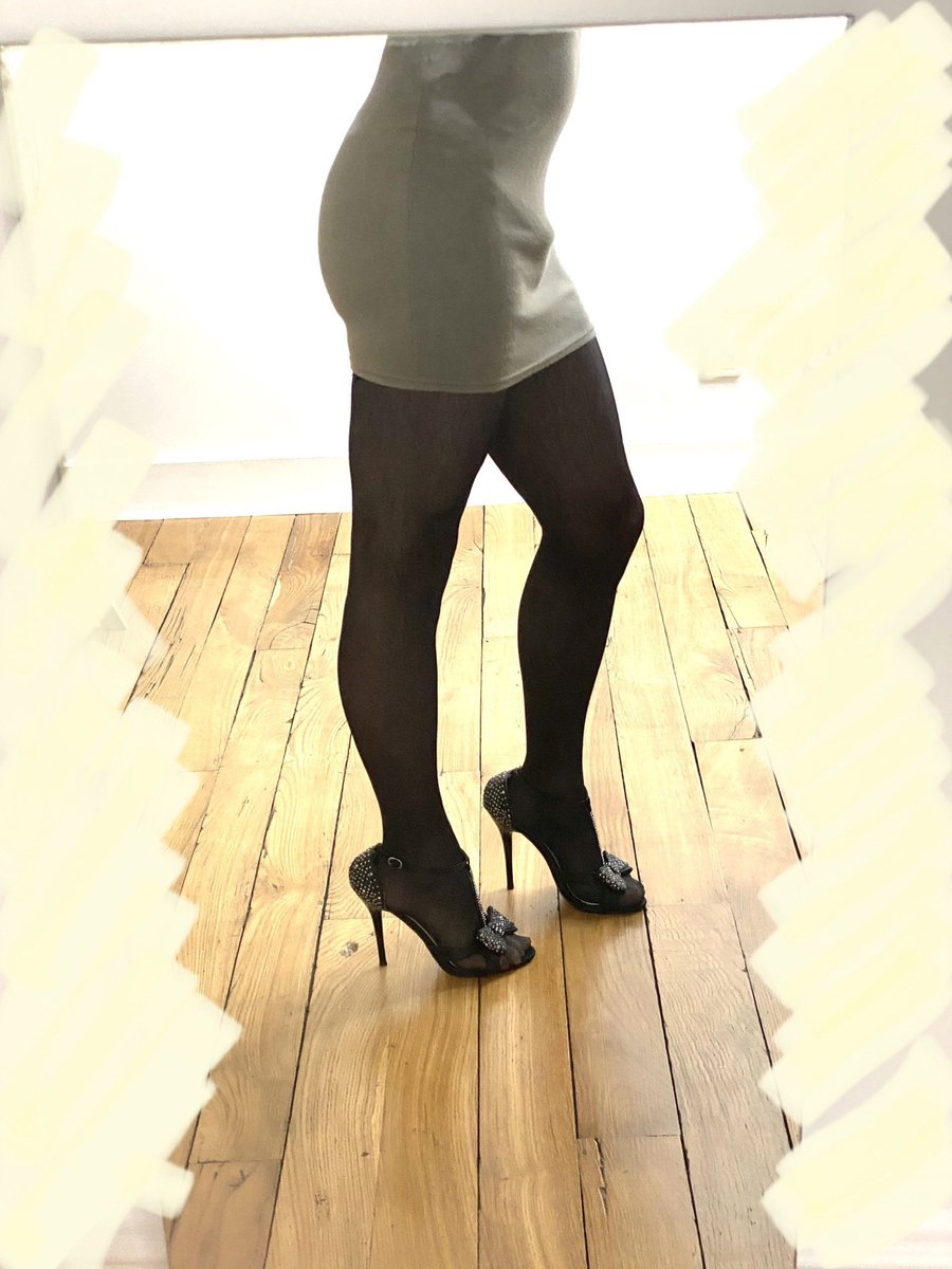 alix95801453's tweet photo. A pleasant afternoon...😊 #sissytraining #trainingheels #heels #crossdressing https://t.co/FaJycOaB6o
