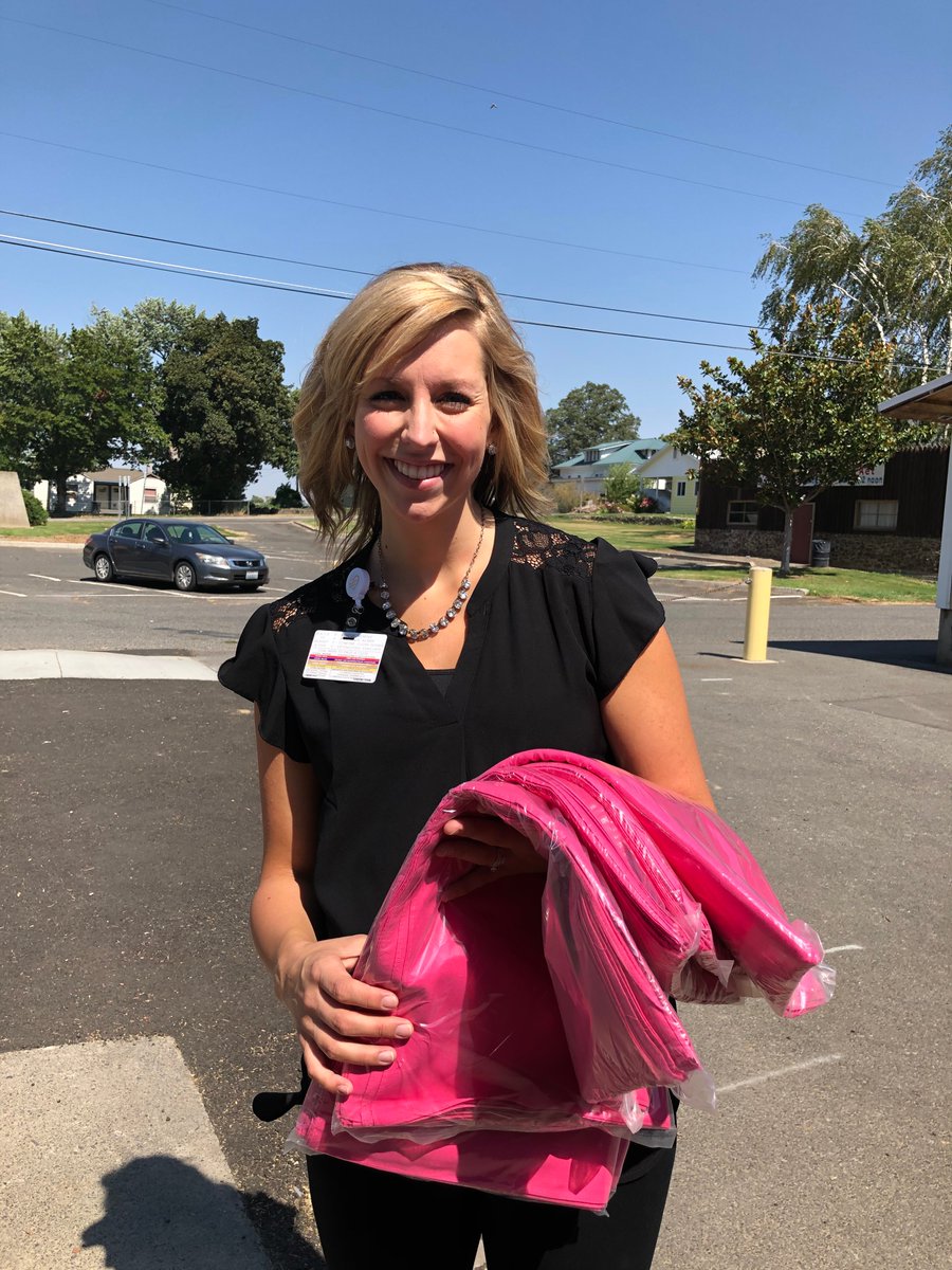 bgcbfc's tweet photo. Big thanks to @1jasonverduzco and our friends at @Verizon for providing nonprofits in Benton and Franklin Counties with face coverings! #Boysandgirlsclub #ProsserThrive #ProsserMemorial #maskupWashington #verizoncares #maskswork https://t.co/YydYxOpvt9