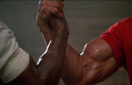 Soyez "grand" dans votre attitude ! Vous ne pouvez évidemment pas être parfait tous les jours à toute heure, mais l'on peut tous apporter du changement positif et constructif à notre échelle, que nos moyens soient minimes ou vastes. Ne vous contenez pas de "prendre", "donnez".