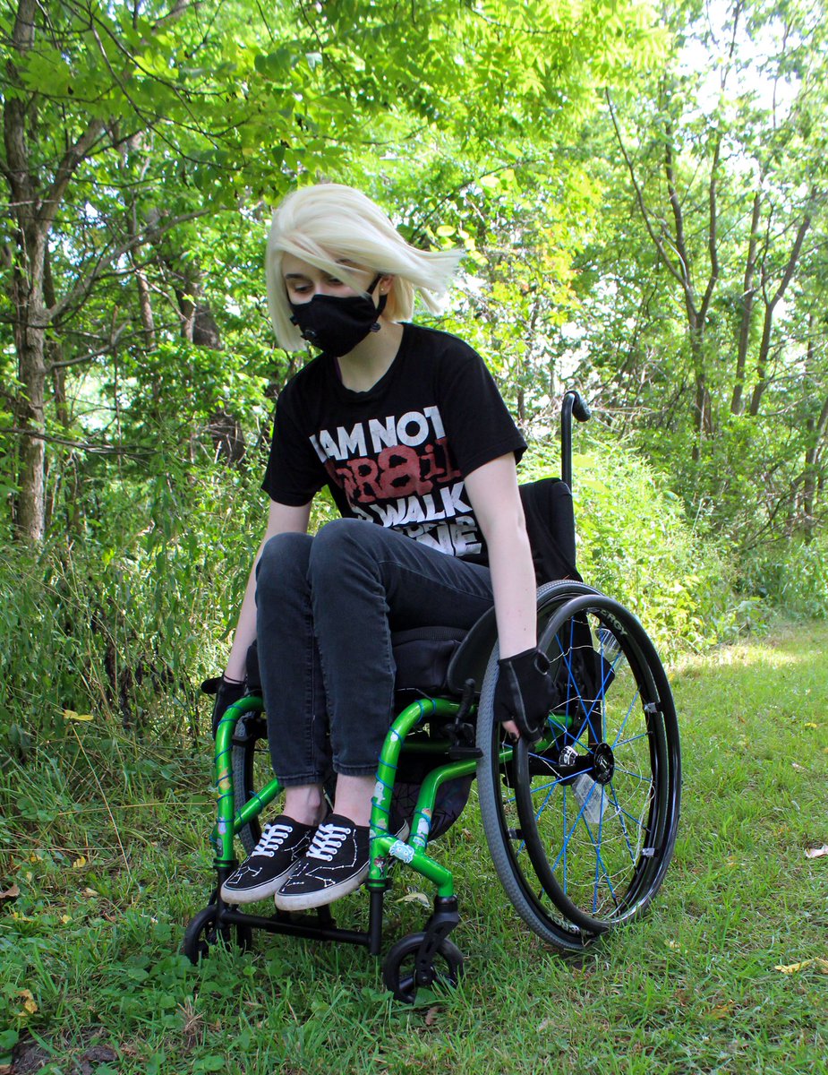 Cosplayed Max from The Tarot Sequence by @KDEdwards_NC today! 
I feel like he’d dig MCR. Also y’all be careful doing wheelies on uneven downhill ground lmao the number of photos I have with panic in my eyes is too high
Image description in alt text, as per usual
#TheTarotSequence