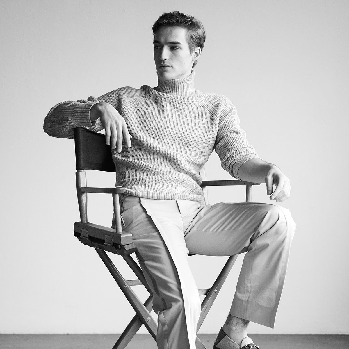 civilian_mag's tweet photo. .@Trevor_Stines has been keeping busy. This young artist has been expanding his acting career, published his own book of poetry in 2018, and recently signed a modeling deal with @DTmodelmgmt.
.
#Civilian #StyleandConscious
. https://t.co/J6DdsMHdnF