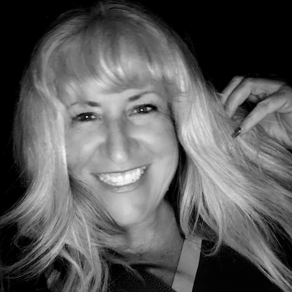 Ebabeinoz's tweet photo. #NewProfilePic https://t.co/W9WvF7PbXW