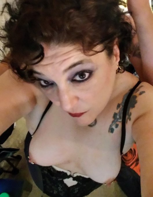 You are looking fine as wine today I must say. Hows life been treating you? Wonderful I hope. Cum to<a href="/tag/talkdirtytome"class="tags"><span>#talkdirtytome</span></a><a href="/tag/comegetit"class="tags"><span>#comegetit</span></a><a href="/tag/bigdickpower"class="tags"><span>#bigdickpower</span></a><a href="/tag/lick"class="tags"><span>#lick</span></a>