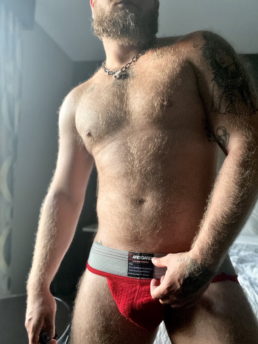 TuckerWildeXXX's tweet photo. RT for fur appreciation https://t.co/nvdaBSbOi8