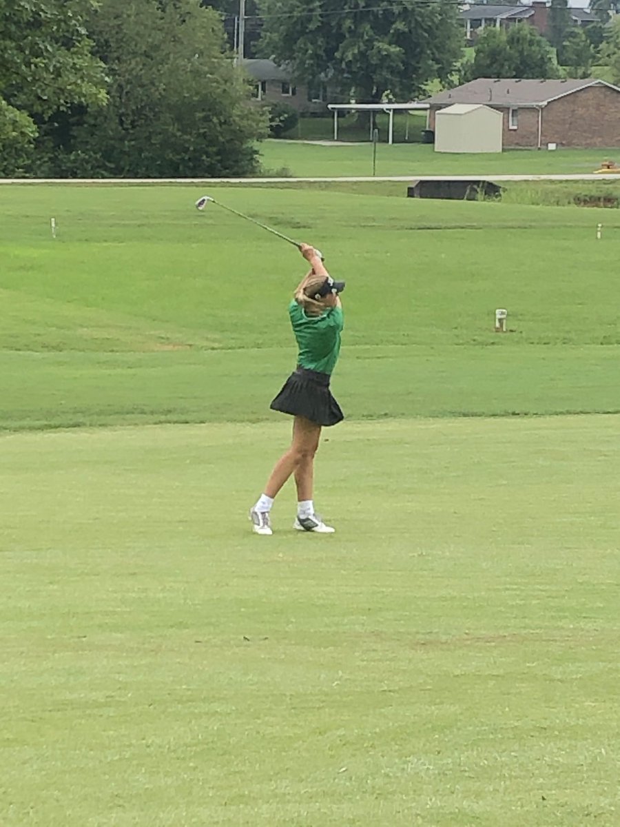 ladygatorgolf's tweet photo. Our girls survived their first tournament of the season! We were excited to have Coach Jessica leading our way today! Looking forward to tomorrow at Campbellsville Country Club!! ⛳️🐊⛳️ ⁦@GwoodHS⁩ ⁦@GHSGatorSports⁩ https://t.co/UQz7noYp4x