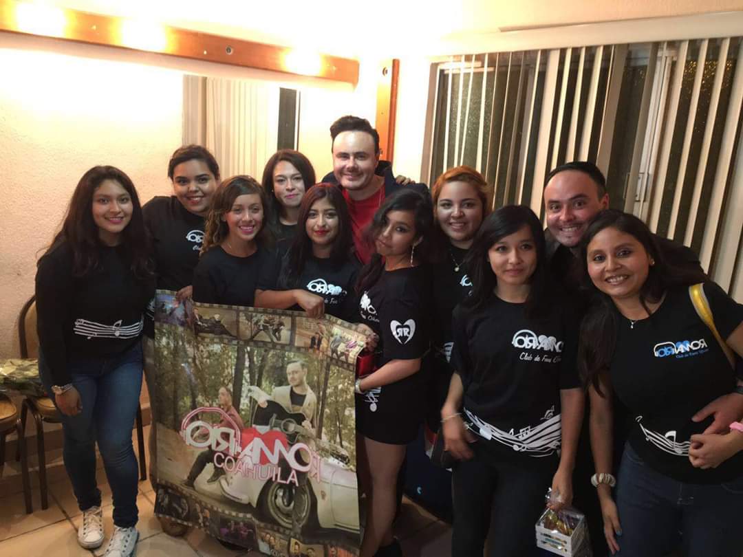 AristizabalSuuh's tweet photo. Por los amigos que he llegado a conocer por @OirAmorMty1 como no agradecer #GraciasUnMillon 🙏
Gracias sede @ClubOirAmor por dejarme ser parte de #OirAmor ❤️ https://t.co/xXNybgR6RU