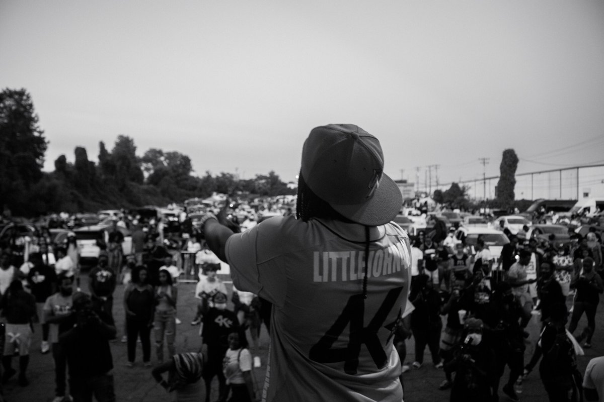 ACoreyBphoto's tweet photo. @littlejohn4k a Legend in the making , Go Stream “4 Sides of me Side A” 🔥 @SoCuEnterprises https://t.co/QY8vAHtpYL #LittleJohn4k https://t.co/M22YQmI7Qo