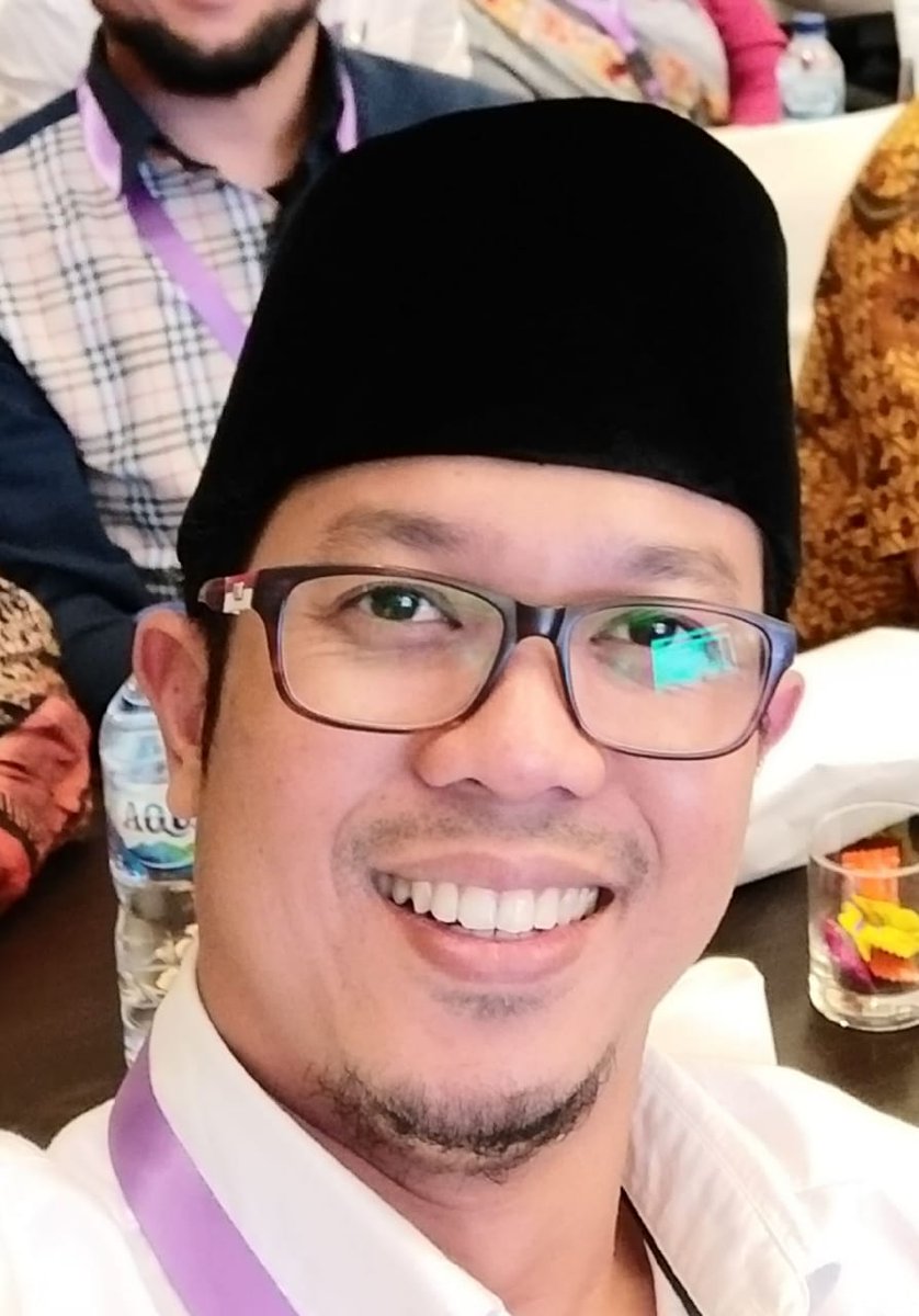 انا لله وانا اليه راجعون
Berdukacita atas meninggalnya dr. Andhika SpP(K)
Semoga diterima amal ibadahnya, diampuni dosa n Kel diberikan kesabaran, keikhlasan. 
Terimakasih abgda dr andika,pernah merawat papa dri kondisi di icu sampai pulih. Moga jadi amal jariyah. Amiin ya Allah