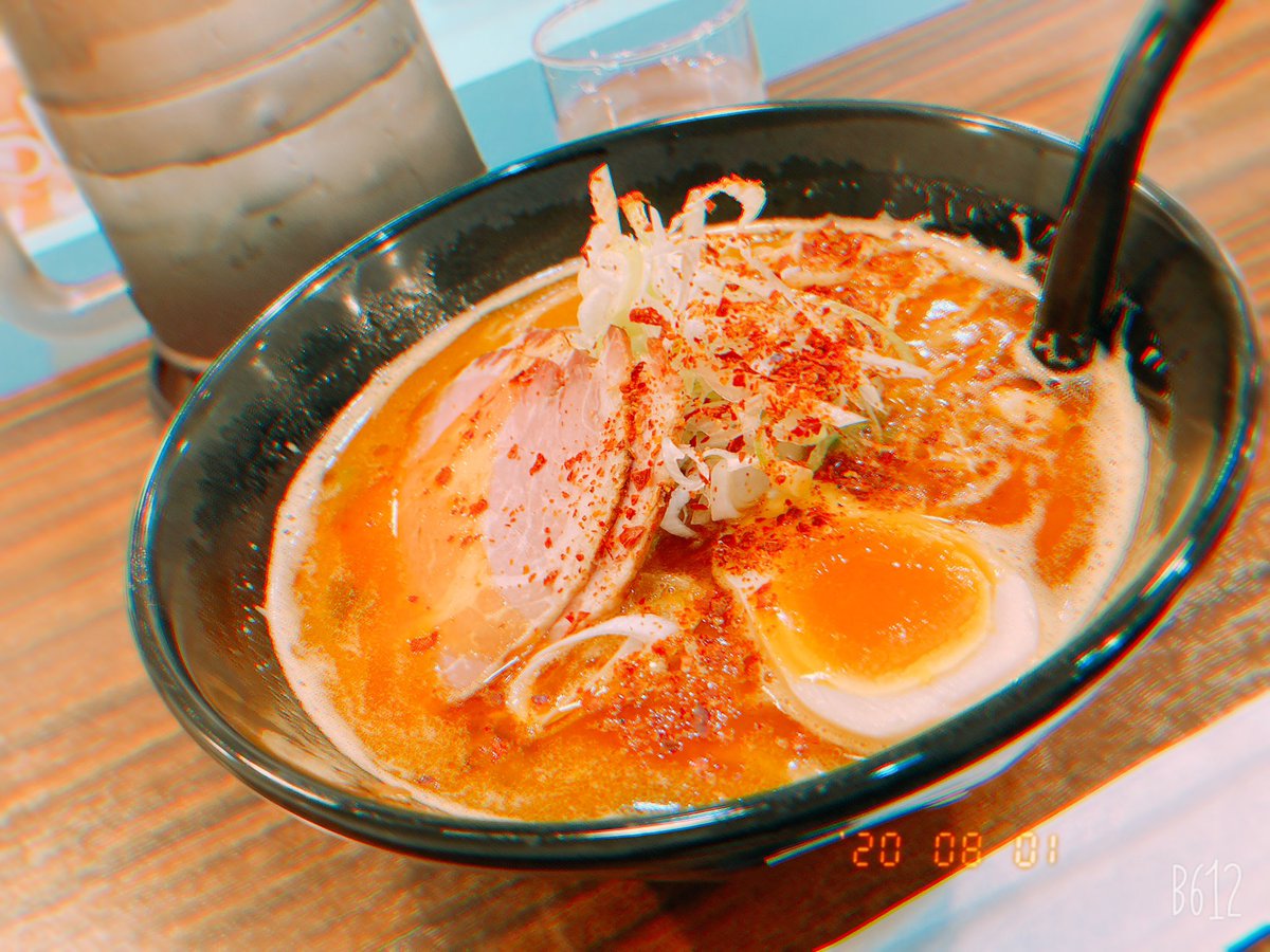 v_fawn tweet picture