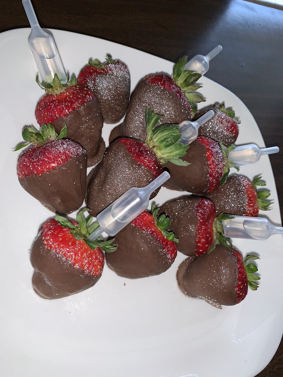 kaylinu8's tweet photo. kandied by kayy, get some sweet treats! 😋🍓🍍🍭 i’ve got it all! place orders with me @kandiedbykayy on instagram 🤗#houstontx #BlackOwnedBusiness https://t.co/VIehu0LTzw