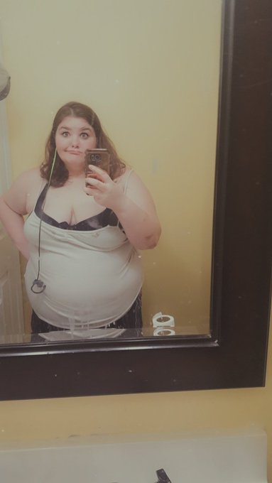 Everywhere else v sex work socials https://t.co/3HNK298YgJ<a href="/tag/newprofilepic"class="tags"><span>#newprofilepic</span></a>