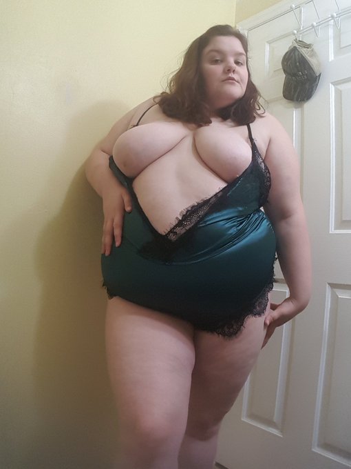 Everywhere else v sex work socials https://t.co/3HNK298YgJ<a href="/tag/newprofilepic"class="tags"><span>#newprofilepic</span></a>