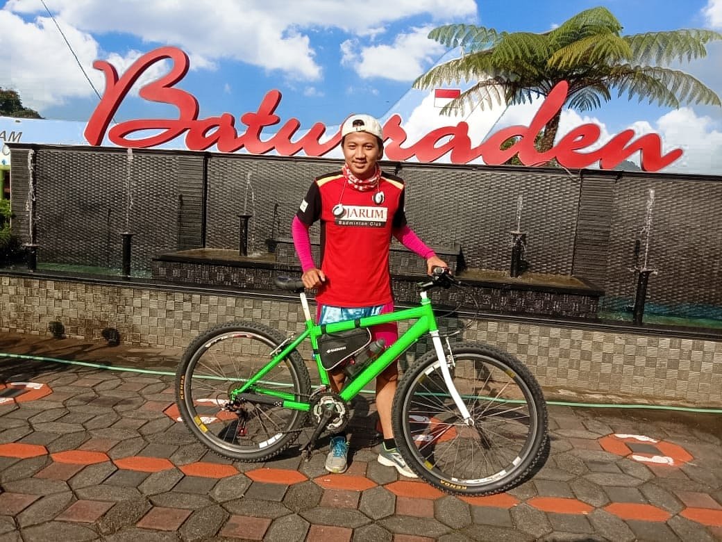 anglingdarma_10's tweet photo. Pumpung lagi trending #purwokerto sing tau pit pitan tekan kene cung https://t.co/lozxtLCKWe