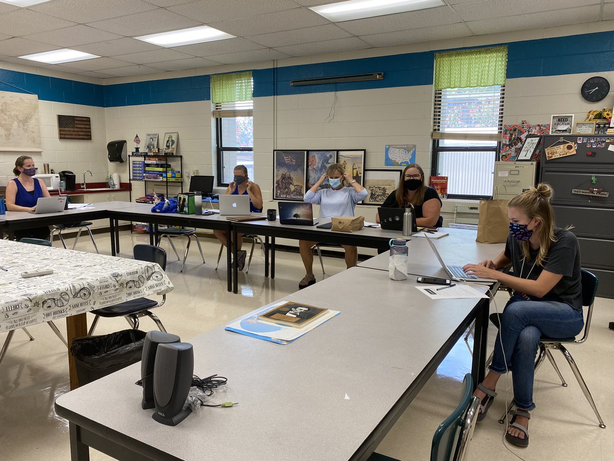 West Madison Elem. tweet media