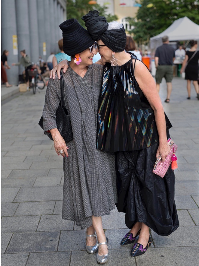 朝から草笛光子様 In ニューヨークを観て幸せな気分になった 光子様も参考にしていたマダムのファッションブック Advanced Style はドキュメンタリー映画も製作されて大人気だったなー 今も写真家のari Seth Cohenさんはインスタなどで活動中 素敵 ツイレポ