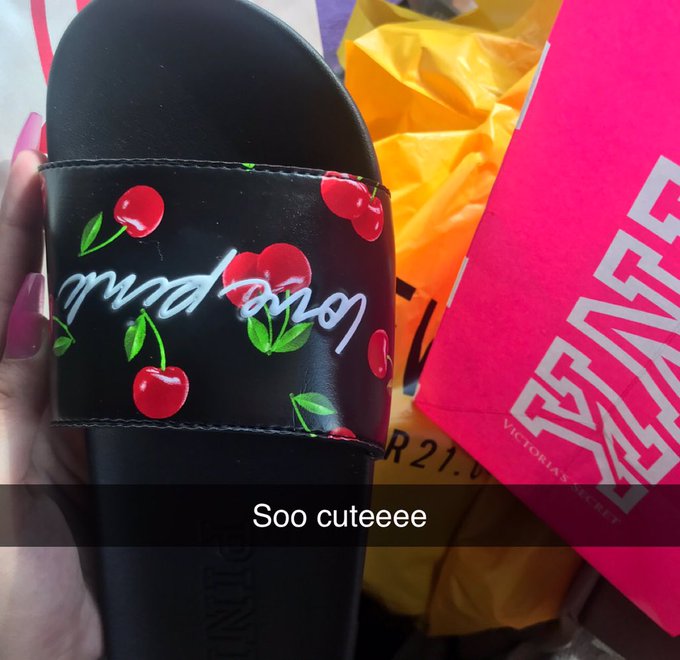 Snap me message for snap subscribe to me on onlyfans link in bio ❤️‼️🥀🍒 https://t.co/QBFdGpzRjs<a href="/tag/hustlerhollywood"class="tags"><span>#hustlerhollywood</span></a>