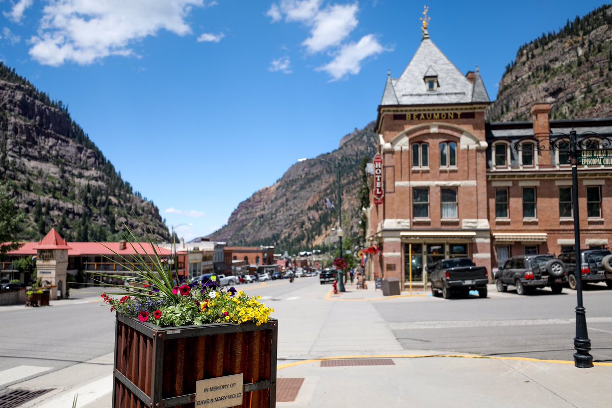 MereteB29's tweet photo. A step back in time.  

@ Silverton &amp; Ouray, Colorado on the Million Dollar Highway 

#colorado #silverton #ouray #historic  #mountains #travelphotoseries #explore #travelresponsibly #neverstopexploring  #travelinspiration #summer #roadtrip #adventure https://t.co/SSnHCuqa62