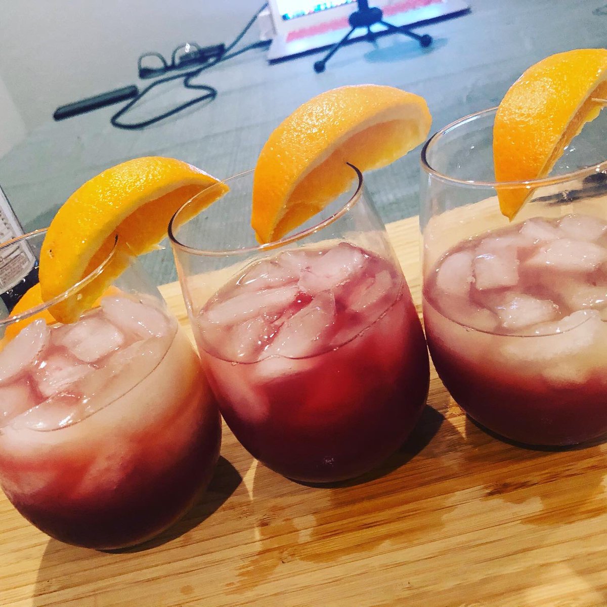 _BeerGogglesPod's tweet photo. Episode 3 out now! The Tito’s Hill Country Sunrise is a great fruity drink for any orange lover. Make sure to follow us on Twitter @_BeerGogglesPod to stay up to date on our newest drinks. Episode four will be out next week! https://t.co/SbgX6Lxv1n