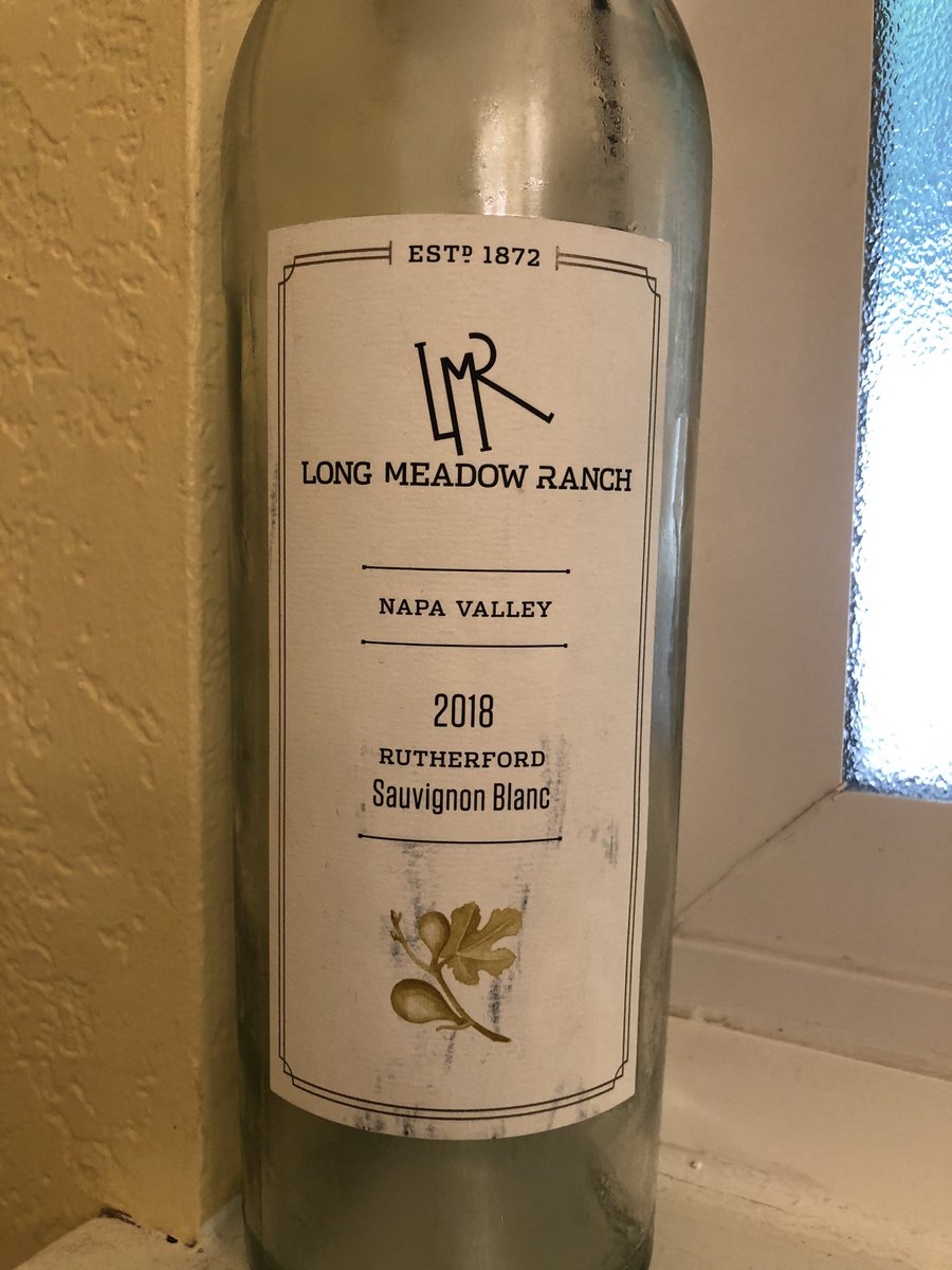 AffordCollector's tweet image. #LongMeadowRanch #SauvignonBlanc #NapaValley #wine #FridayWine @longmeadowranch @NapaVintners #rutherford 2018 Long Meadow Ranch Rutherford Sauvignon Blanc pale, green reflections, in color. grapefruit, peach, lemon, citrus peel, herbs, lemongrass. crisp finish. $17