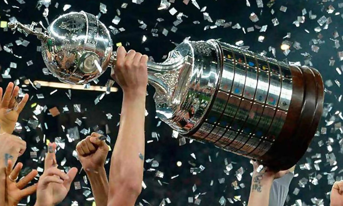 JackWolff's tweet photo. @marceloclaure #bolivarcampeonlibertadores2025 https://t.co/bqfS2LAQty
