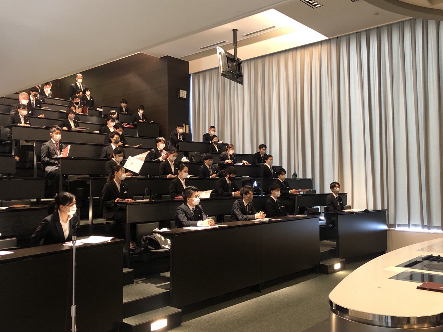 Uzivatel 公式 国際フード製菓専門学校 Na Twitteru こんにちは 昨日調理師科の学生が姉妹校の東京誠心調理師専門学校で企業説明会に参加しました 学生からの声で 色んな企業を知ることが出来た とか 採用までの流れが分かっ