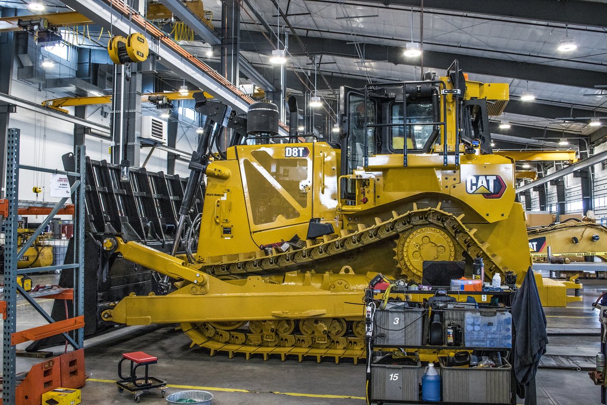 PetersonCat's tweet photo. A rugged life is ahead for this beast, but we know it's up for the challenge! #wastehandler https://t.co/blbFKx6N57