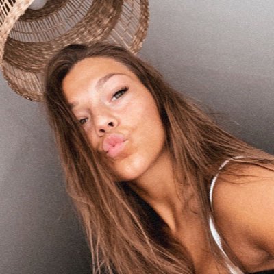 Nichole_yass's tweet photo. #NewProfilePic https://t.co/mvLNCghOwN