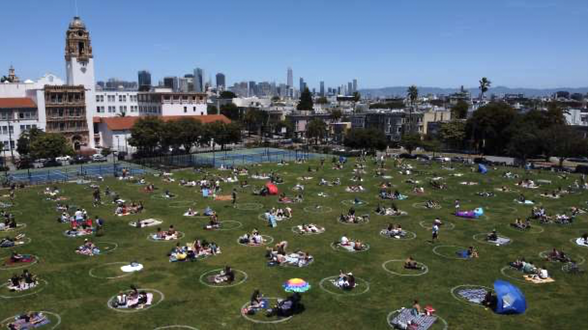 17/ And, while people have let their guards down, my impression is that there’s less of it here than elsewhere. Below, a striking picture from Dolores Park, a few blocks from my house. (I know not everyone is always this with-the-program, but you get the idea.)