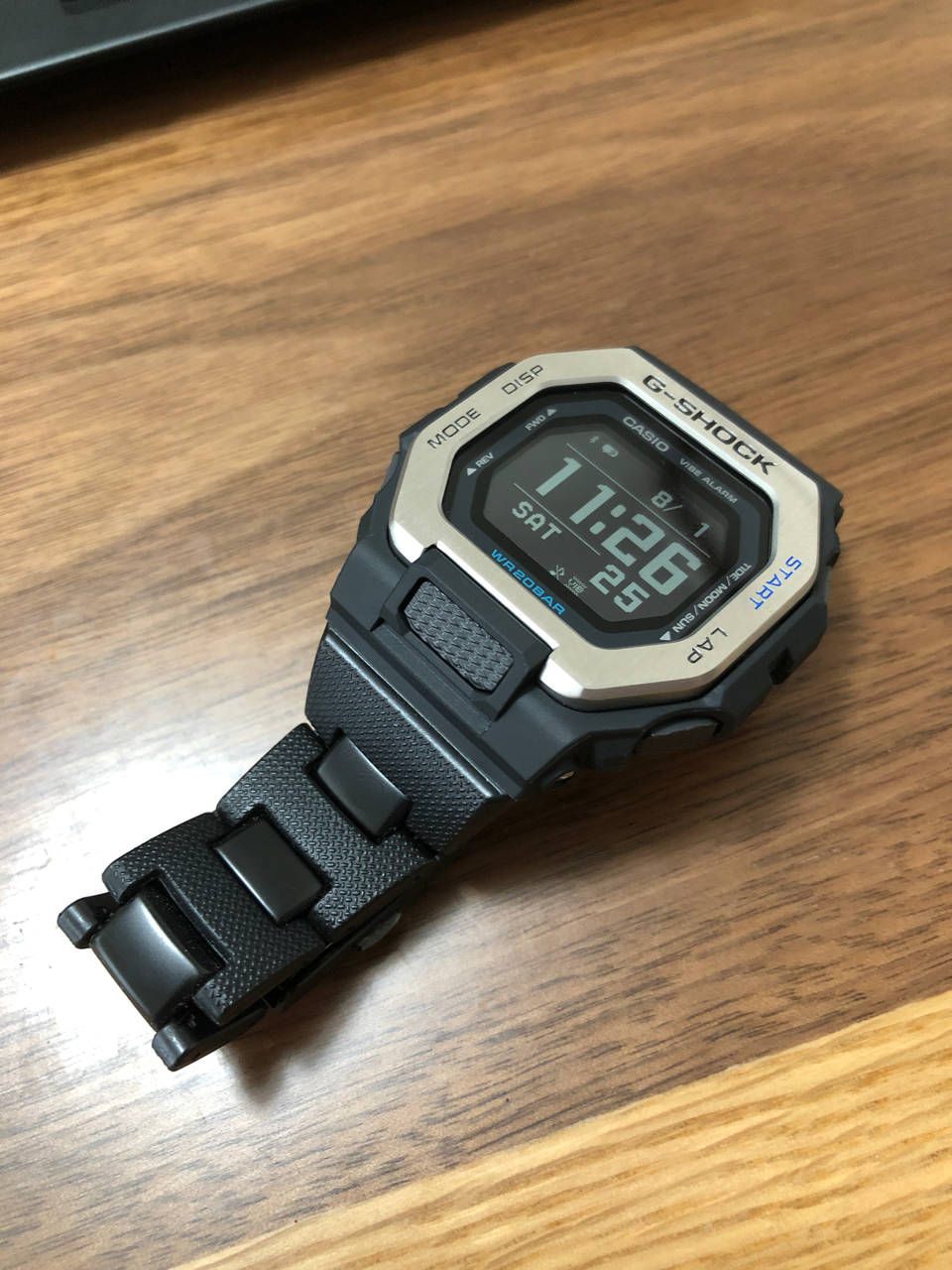 期間限定で特別価格期間限定で特別価格G-SHOCK G-LIDE GBX-100NS-1JF