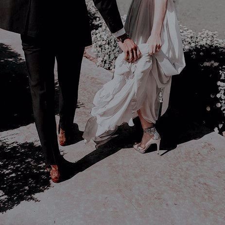EBOSMANSASI_'s tweet photo. ❝〔 #EBOMUSIC 〕❞
ೋ˚❁ೃೀ๑~๑ೃೀ❁ೋ˚
┊┊┊┊
┊┊┊✧
┊┊✦ 𝐖𝐄𝐃𝐃𝐈𝐍𝐆 𝐒𝐎𝐍𝐆𝐒
┊✧ 𝐏𝐋𝐀𝐘𝐋𝐈𝐒𝐓
✦ 00.00 ──────○─ 02.00
⇆ ◀ ❚❚ ▶ ↻
- A THREAD - https://t.co/9a4e86xW8I