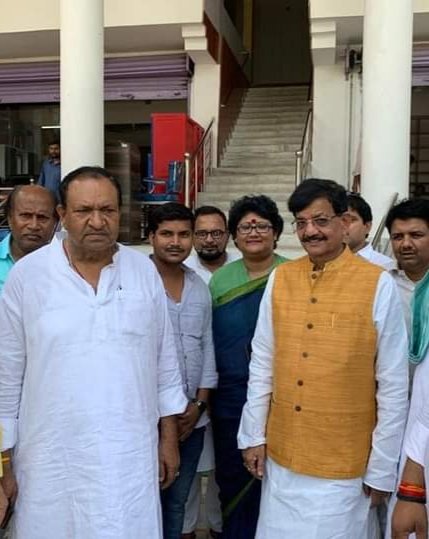 shuklashailend4's tweet photo. बिहार प्रदेश काँग्रेस के सम्मानित अध्यक्ष व विधान परिषद् मे कांग्रेस के नेता पूर्व मंत्री डॉ @DrMadanMohanJha जी को जन्मदिन की हार्दिक बधाई एंव ढेर सारी शुभकामनाएं।
आपके ��च्छे स्वास्थ्य एतव उज्ज्वल भविष्य की कामना करता हूँ।
💐💐💐💐💐💐 https://t.co/cye8Gs7NPh