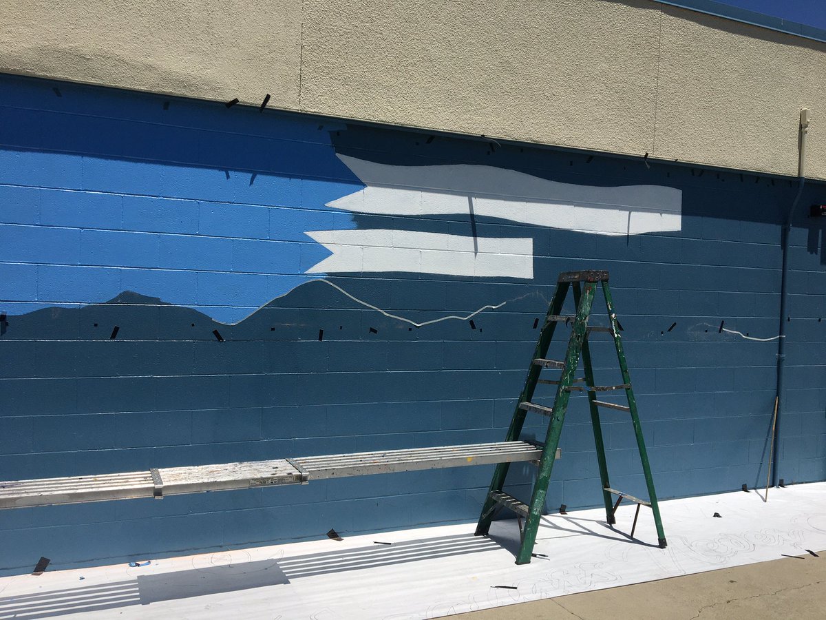 JellickBuck's tweet photo. Exciting things are starting to happen on the walls for our @JellickJaguar students! 😃 🎨 https://t.co/mFPIawsa6h