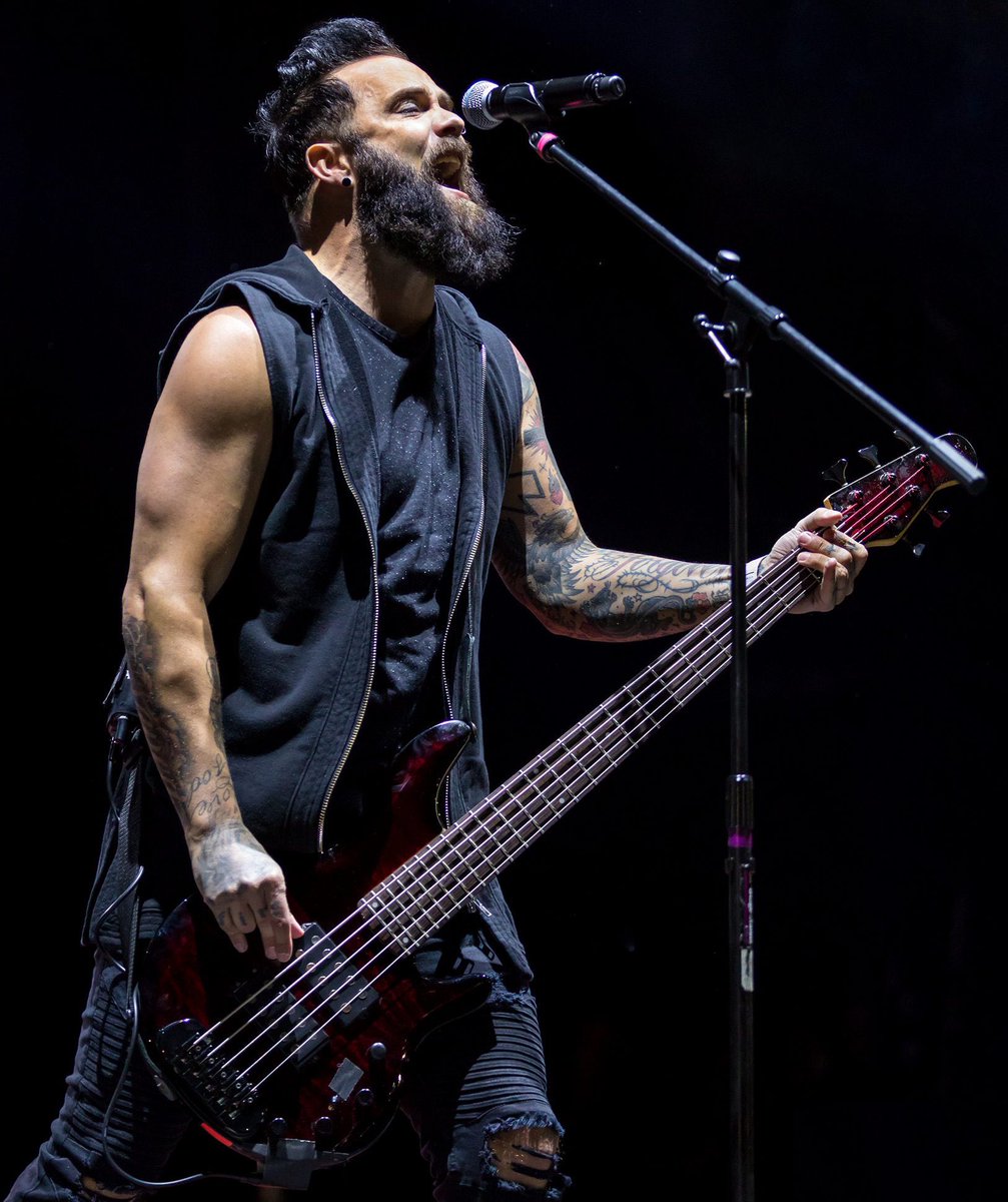 HeelJDA's tweet photo. Some of the best bassists I’ve ever heard
@johnlcooper
@toddefunk
#JoshHam https://t.co/I5g4kjSCLE