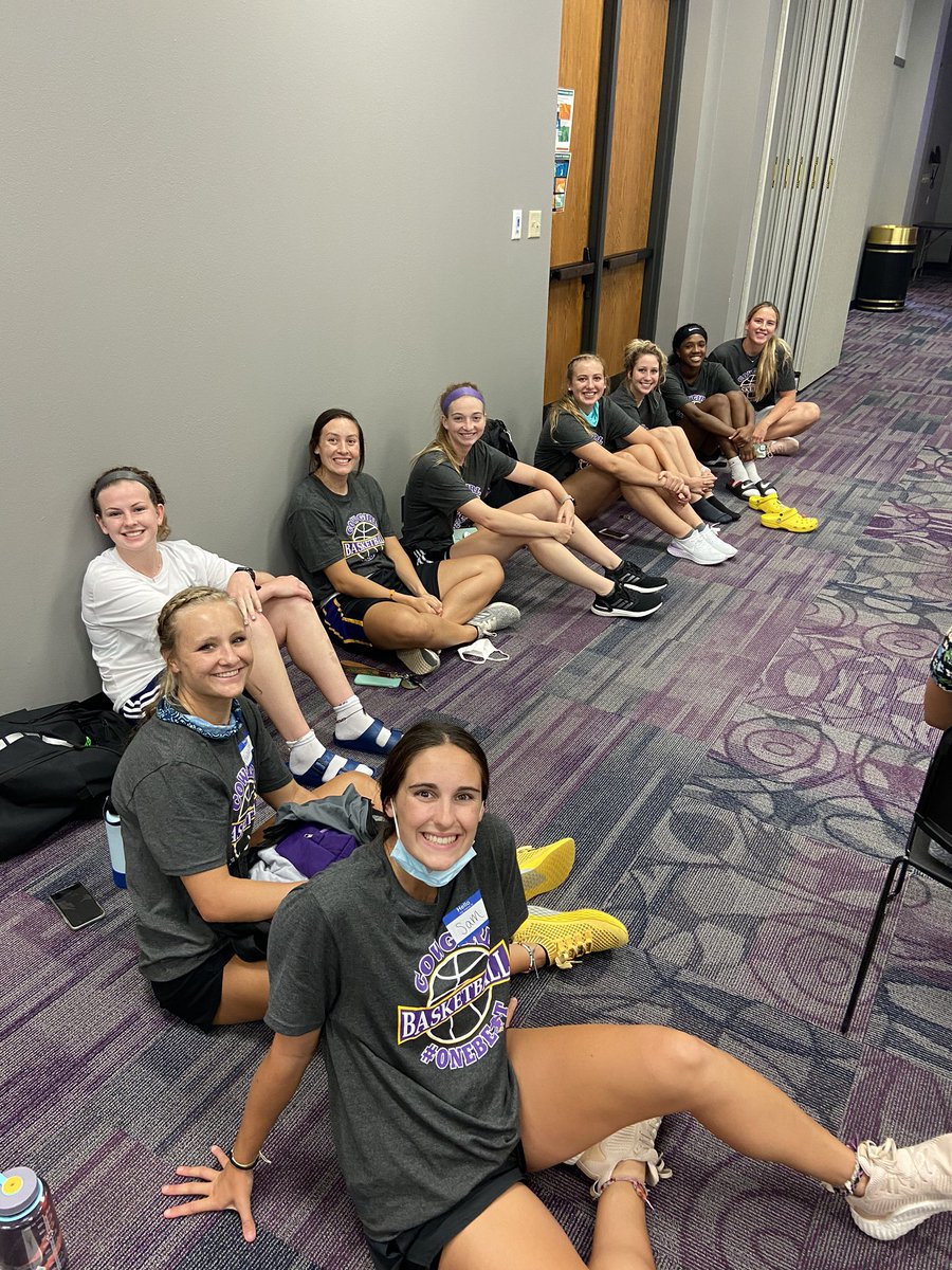 cowgirl_bball's tweet photo. We had such a great turnout today at our college prep camp!! Thank you so much to all of the great players that came out to spend time with our staff, players, and to learn more about HSU and our program. Y’all were awesome! https://t.co/Fs7N6FVYB7