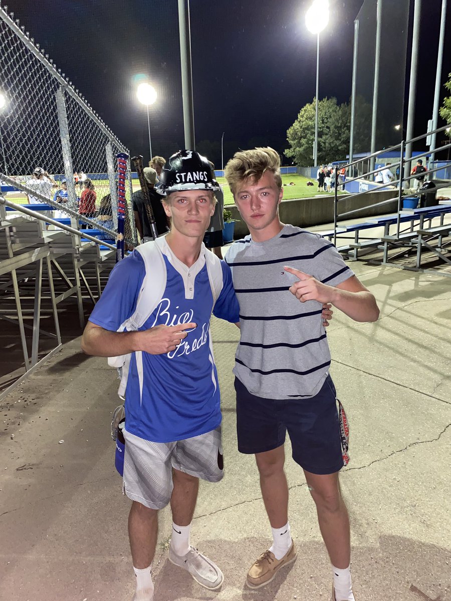 Treat her well <a href="/AgostaAidan/">Aidan Agosta</a> 👷‍♂️🔵🟢