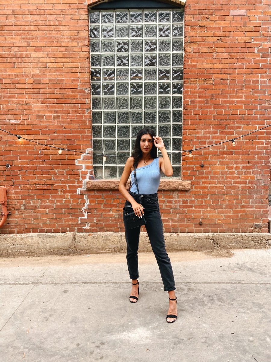 LaylaAlmasri's tweet photo. first successful Eid selfie day in a while #EidMubarak https://t.co/lMT16rB0PN