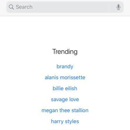 BrandyLegion's tweet photo. 'Brandy' is currently trending on US Apple Music. #B7 https://t.co/swKDB568hg