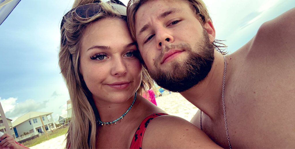 DarciSnider's tweet photo. thanks for being my bestie and lover all in one🥺💘🌞 https://t.co/37wmIUJYEX