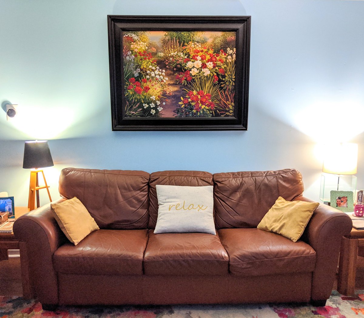 Sam_n_Ike's tweet photo. That moment when you successfully match your colorful food to your colorful decor choices. https://t.co/gSnAwZPXpH