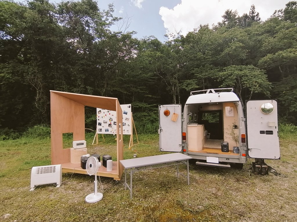 sunscreendreams's tweet photo. RT @KCarstay: バンライフフェス準備中🚐🔥
#ecoflow #efdelta #vanlife #vanloop #lac8 @CarstayJP https://t.co/AQBbDqMASS