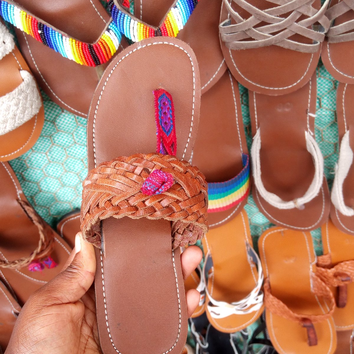 ecybellah's tweet photo. ๐ฅ๐ฅTOLEO JIPYA KABISA๐ฅ๐ฅ
Ngozi Pure .
#Jumla 13,000/=
#Rejareja 15,000/=
Arusha free delivery.
Mikoan tunatuma kwa gharama za mteja.
๐ #0658243144
@NipeDili #NipeDili
@Guliotwitta #TwitterGulio
@MichongoTu #MichongoLive
#SupportSmallBusinesses https://t.co/8YUFNqIocK