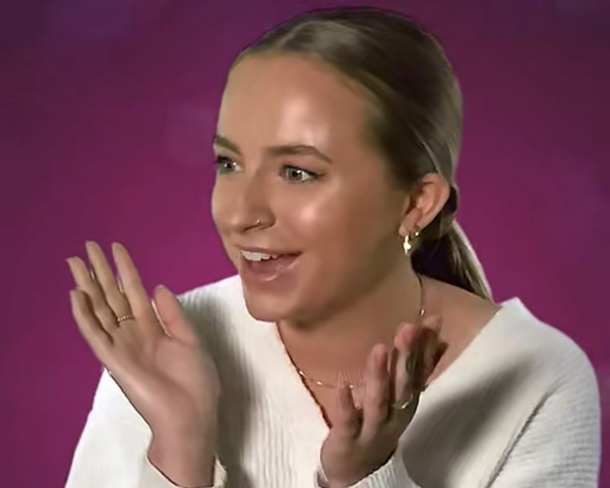 AmyStegbauer's tweet photo. okay I don’t know how to word this...I keep thinking @catmwarner has shaved her head bald and I’m like “okay go off sis” and then she turns her head and my brain is like 🤯 woah https://t.co/Wy4k98lyGo